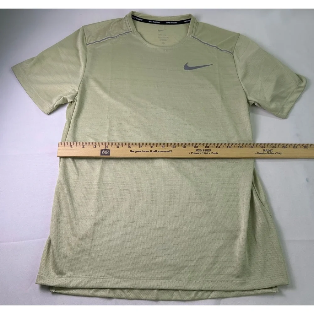 NEW Nike‎ Men's Small S Dri-FIT Running Tee T-Shirt Light Green Move To Zero